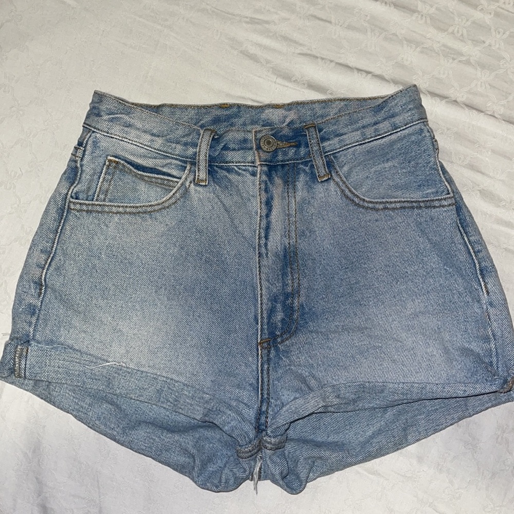 Brandy Melville high waisted Shorts | John Galt Cuffed Jean Shorts Small - Picture 4 of 11